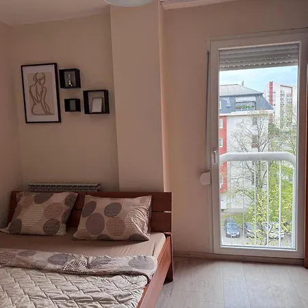 Lägenhet Sasha Duplex